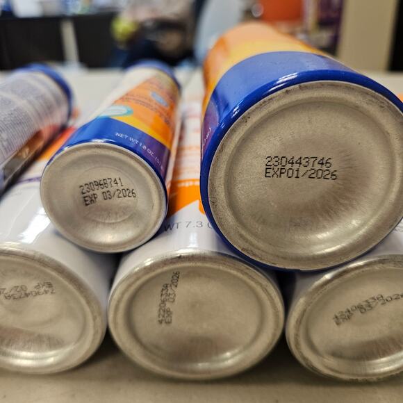 LOT OF 14 - SUNSCREEN SPRAY CANS MIXED BRAND UP & UP/ BANANA BOAT - Picture 10 of 12